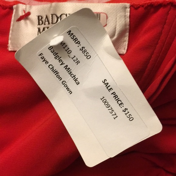 Badgley Mischka Faye Chiffon Gown NWT - Picture 8 of 9